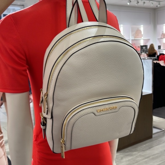 Michael Kors Jaycee Medium Pebbled Leather Backpack
Light Cream - Picture 5 of 16